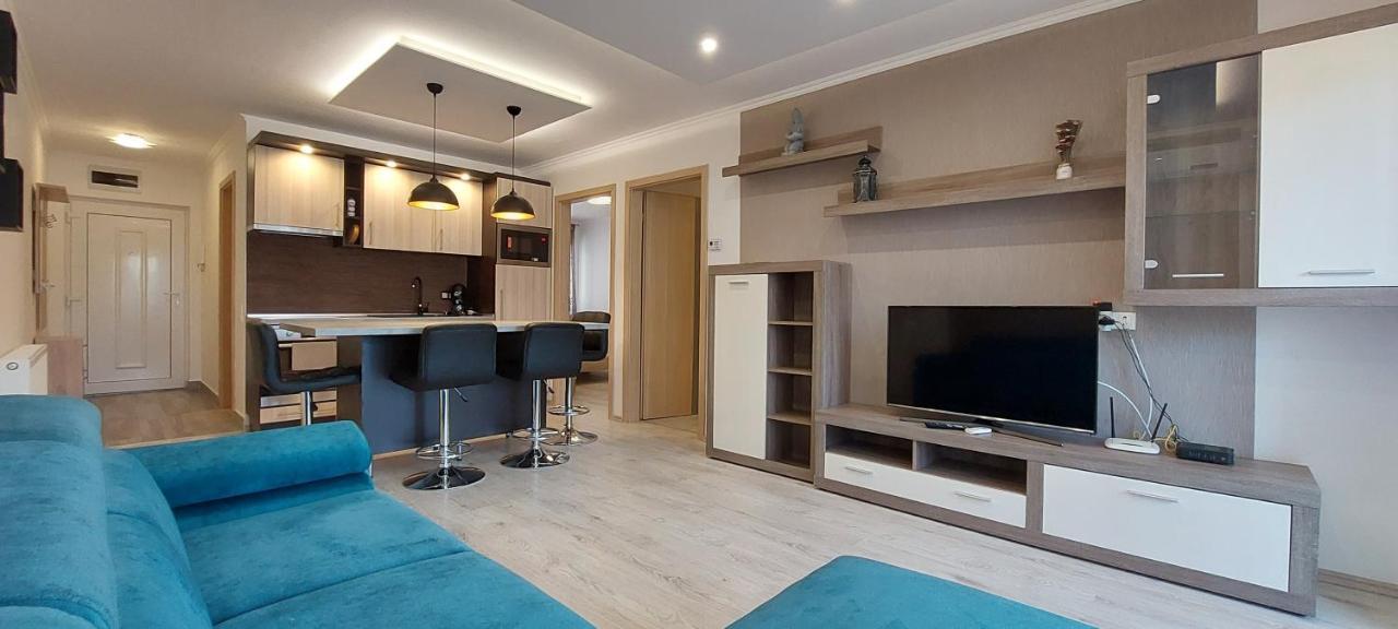 Laguna Beach Apartmanok Шіофок Екстер'єр фото