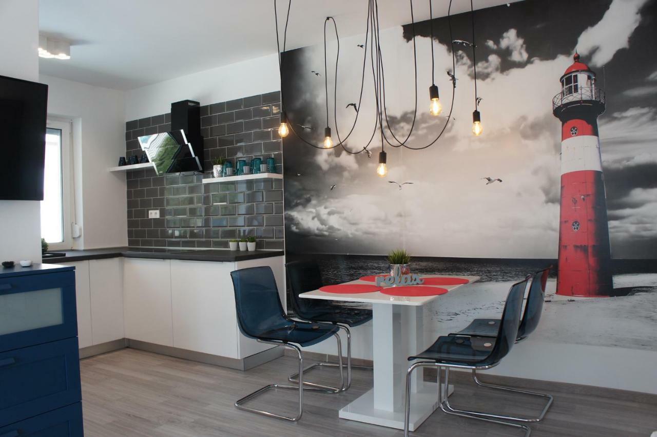 Laguna Beach Apartmanok Шіофок Екстер'єр фото